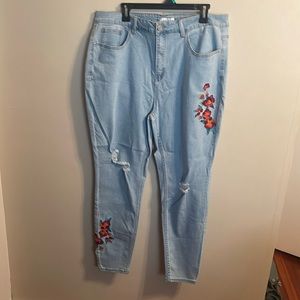 NWOT KJordan Floral Embroidered Distressed Jeans